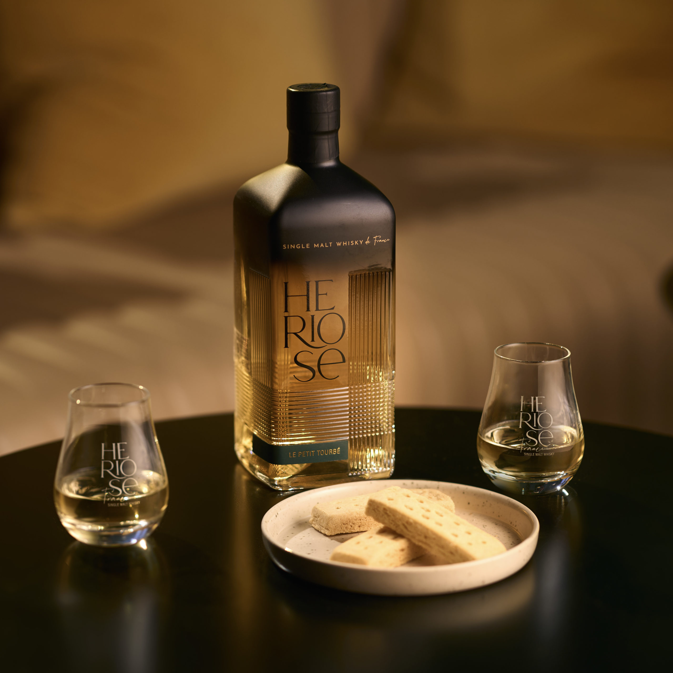 HERIOSE WHISKY-NEAT & SHORTBREAD- @Schuman 1